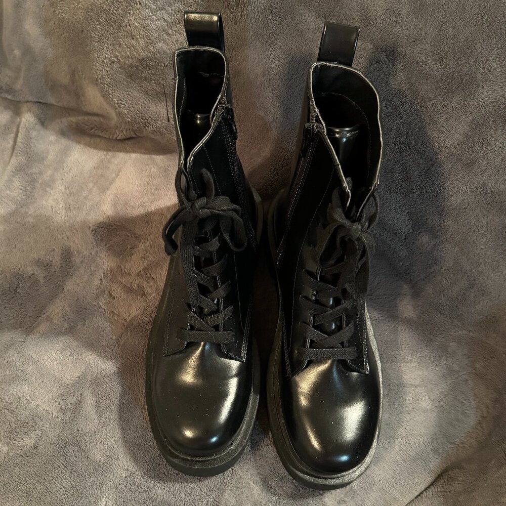 Brand New H&M Black Chunky Lace-Up Combat Boots – Size 39 - US - 8  - NWOT